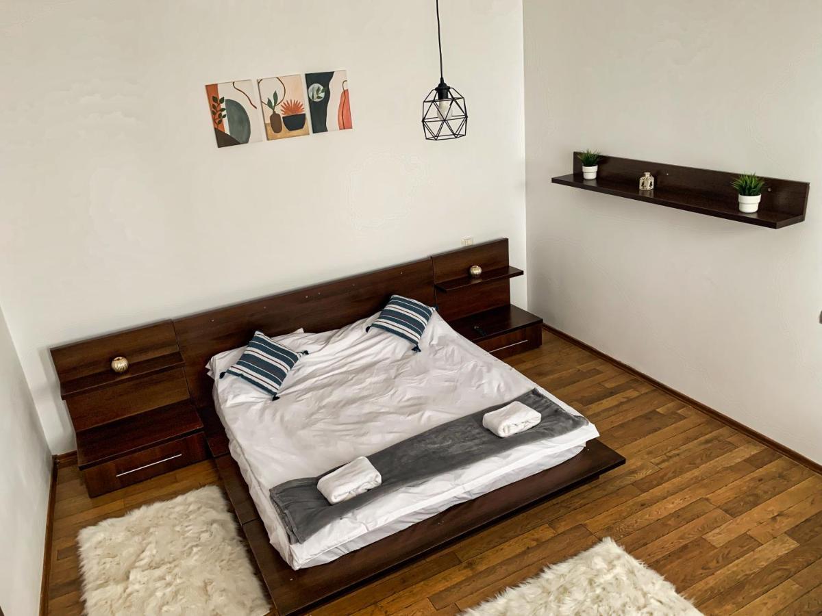 Londof Housing City Center Brasov Apartment Exterior photo