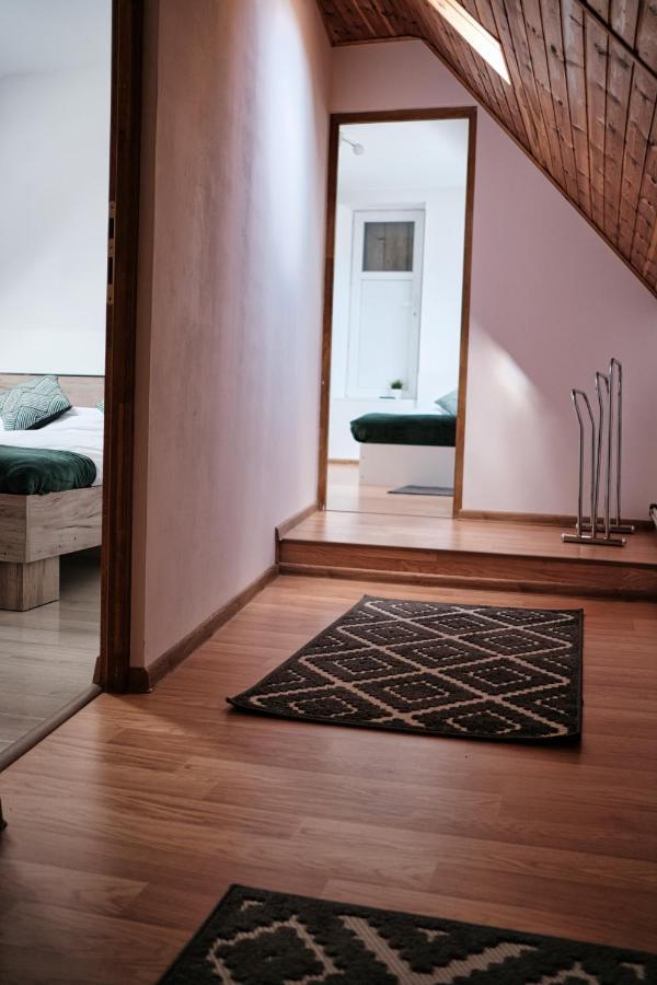 Londof Housing City Center Brasov Apartment Exterior photo